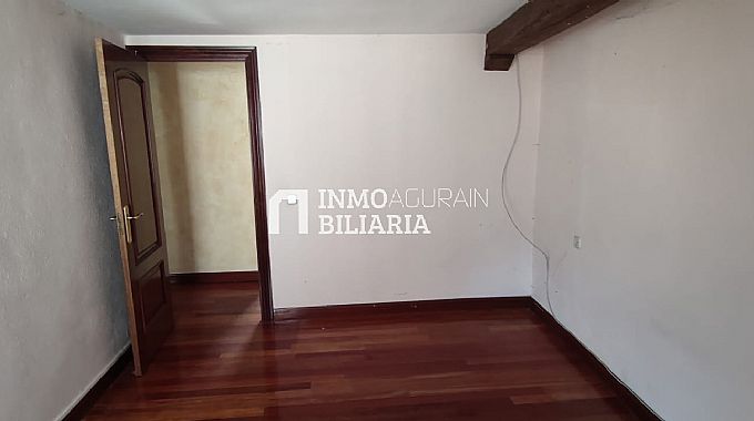 PISO EN OLAZTI