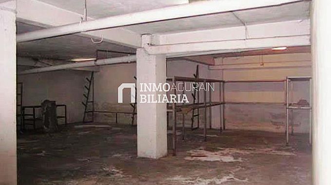 Venta de bajera / lonja en Vitoria-Gasteiz