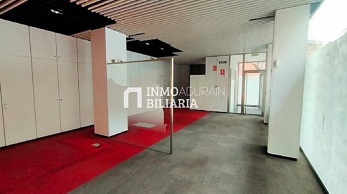 Venta de local comercial en Pamplona