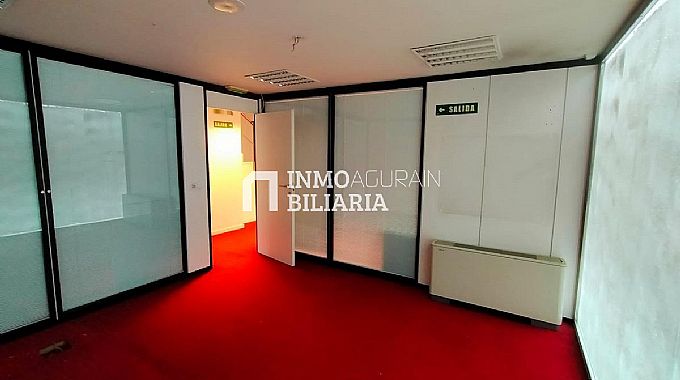 Venta de local comercial en Pamplona