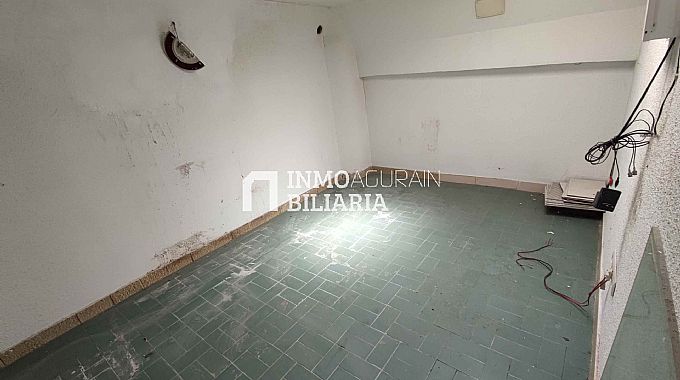 Venta de local comercial en Vitoria-Gasteiz