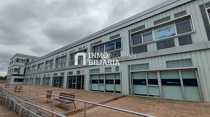 Venta de local comercial en Vitoria-Gasteiz