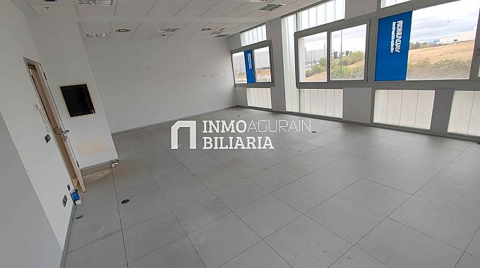 Venta de local comercial en Vitoria-Gasteiz