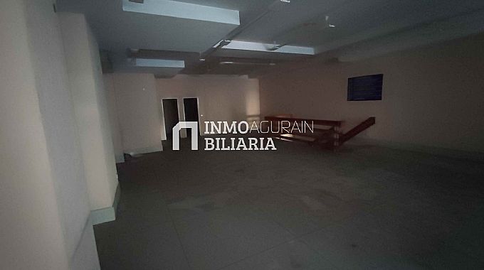 Venta de local comercial en Vitoria-Gasteiz