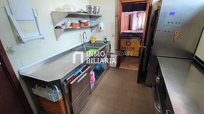 Venta de local comercial en Vitoria-Gasteiz