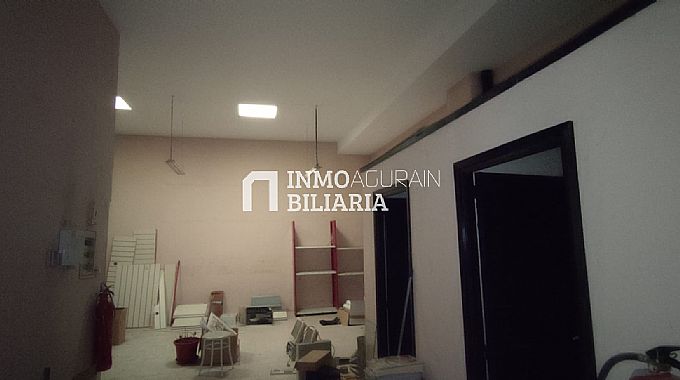 Venta de local comercial en Berriozar