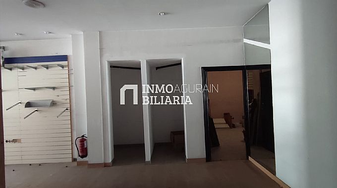 Venta de local comercial en Berriozar