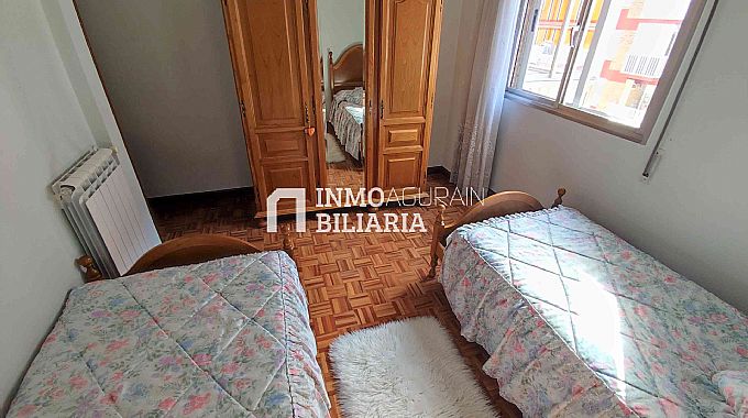 Venta de piso en C/ Jacinto Benavente (Vitoria-Gasteiz)