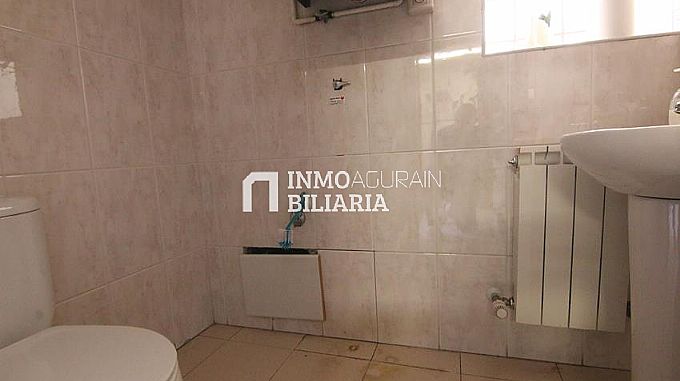 Venta / Alquiler de local comercial en Altsasu/Alsasua