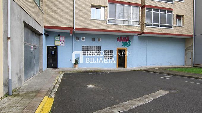 Alquiler local comercial en Agurain