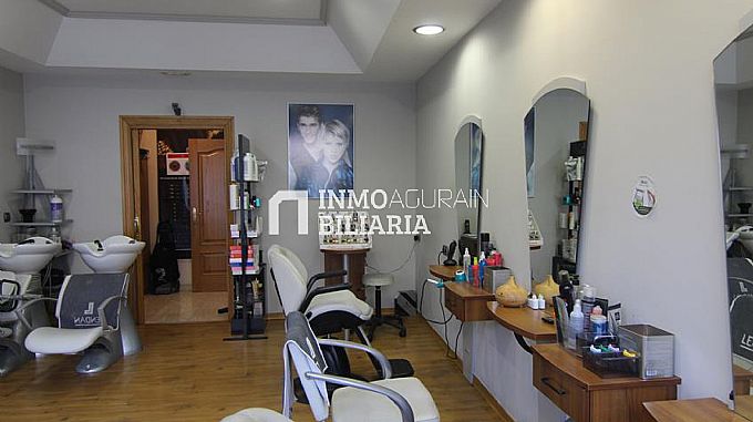 ALQUILER DE LOCAL COMERCIAL EN SALVATIERRA-AGURAIN