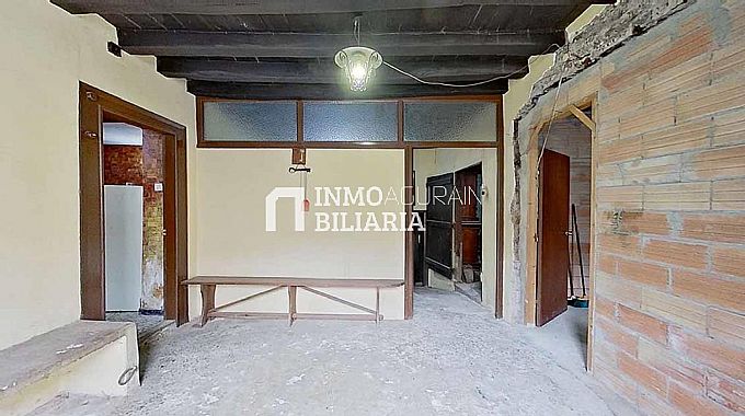 CASA EN VENTA EN URABAIN
