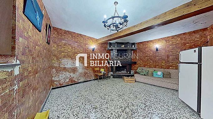CASA EN VENTA EN URABAIN