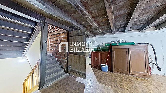 CASA EN VENTA EN URABAIN
