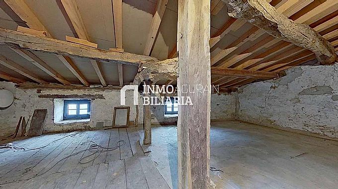 CASA EN VENTA EN URABAIN
