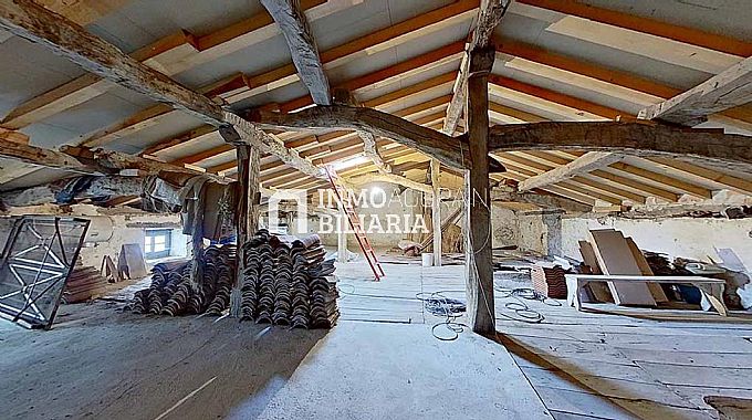 CASA EN VENTA EN URABAIN