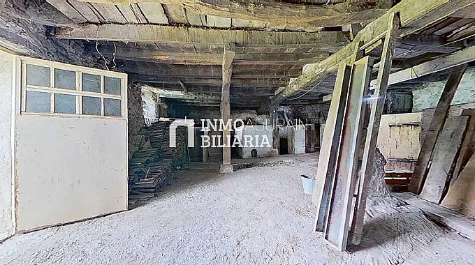 CASA EN VENTA EN URABAIN
