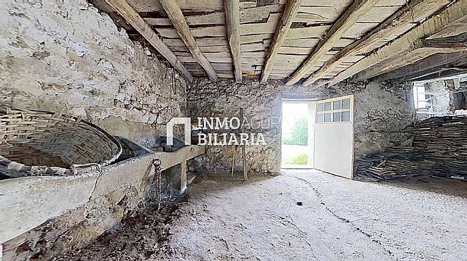 CASA EN VENTA EN URABAIN