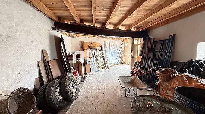 CASA EN VENTA EN URABAIN