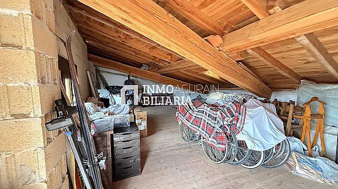 CASA EN VENTA EN URABAIN