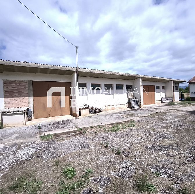 CASA + HUERTA Y EDIFICIO + SOLAR EN GENEVILLA - 5