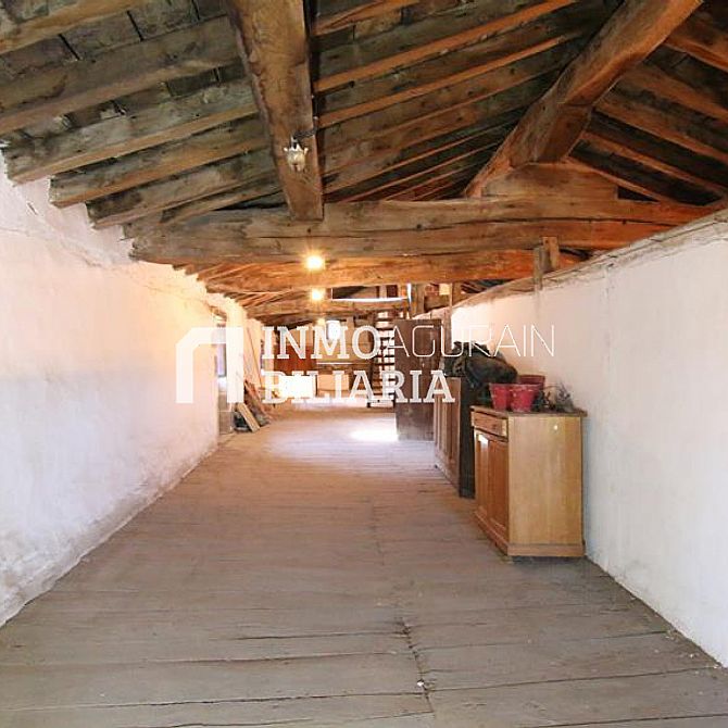 CASA SEORIAL EN URDIAIN - 3