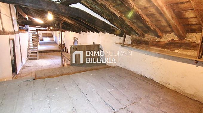 CASA SEORIAL EN URDIAIN