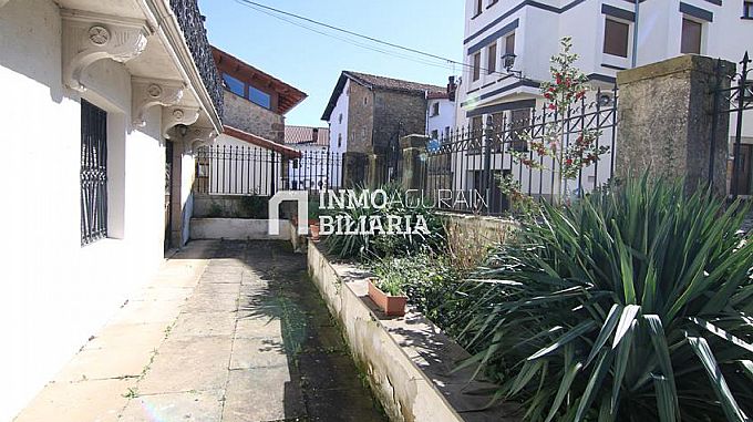 CASA SEORIAL EN URDIAIN