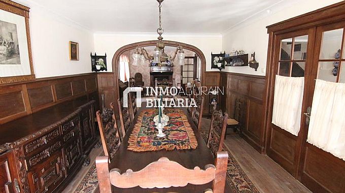 CASA SEORIAL EN URDIAIN