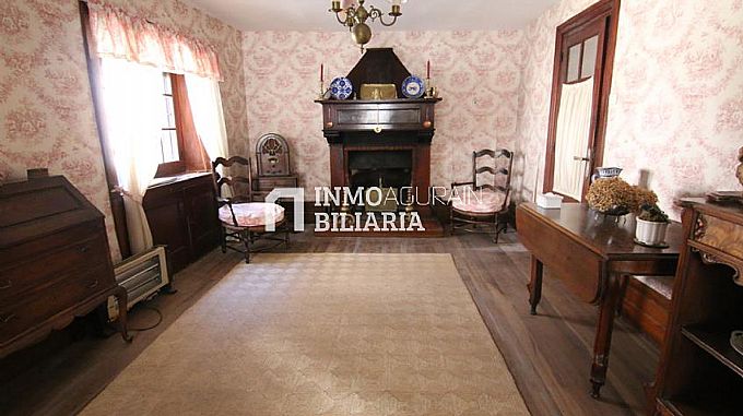 CASA SEORIAL EN URDIAIN