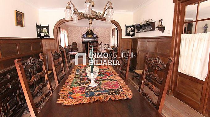 CASA SEORIAL EN URDIAIN
