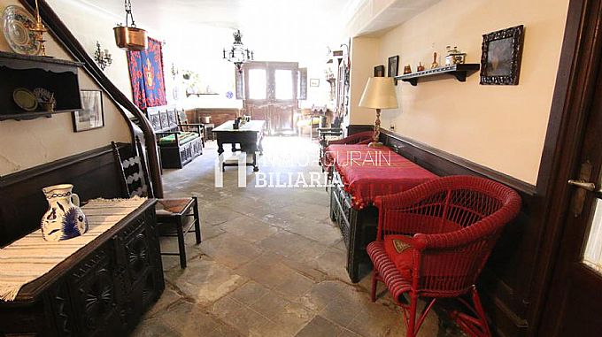CASA SEORIAL EN URDIAIN