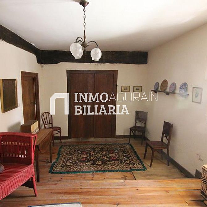 CASA SEORIAL EN URDIAIN - 24