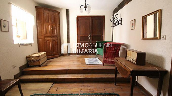 CASA SEORIAL EN URDIAIN