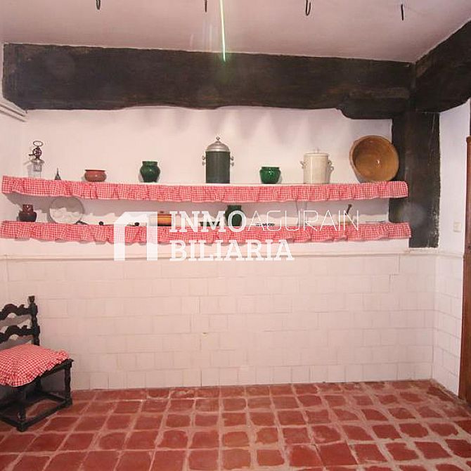CASA SEORIAL EN URDIAIN - 28