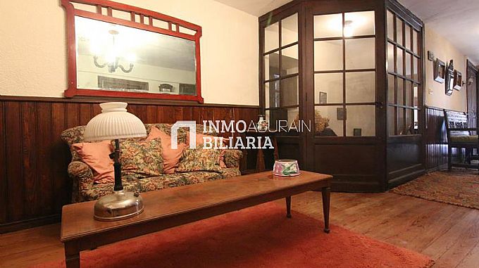 CASA SEORIAL EN URDIAIN