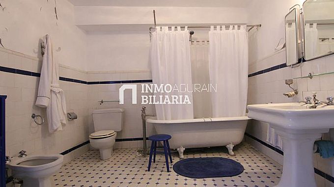 CASA SEORIAL EN URDIAIN