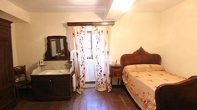 CASA SEORIAL EN URDIAIN