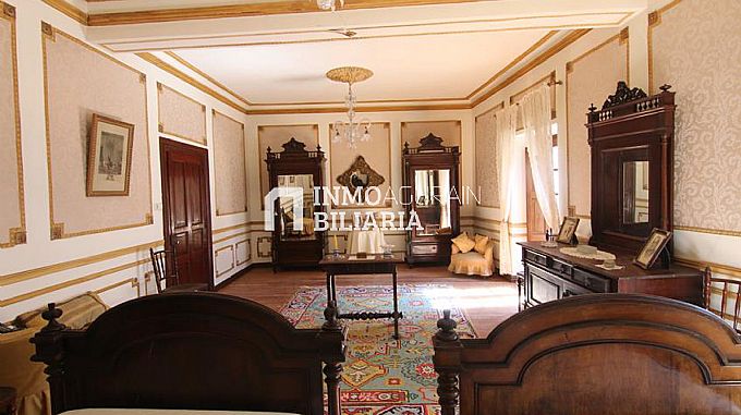 CASA SEORIAL EN URDIAIN
