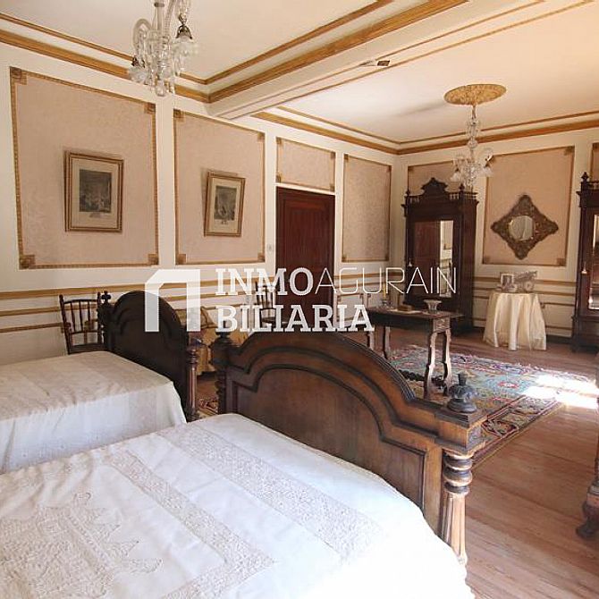 CASA SEORIAL EN URDIAIN - 52