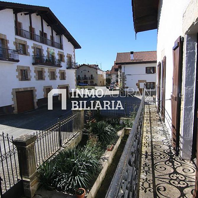 CASA SEORIAL EN URDIAIN - 54