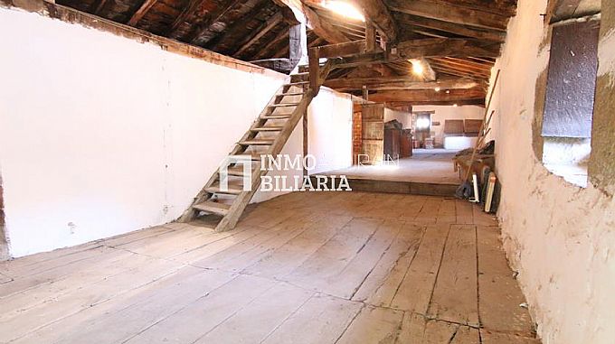 CASA SEORIAL EN URDIAIN