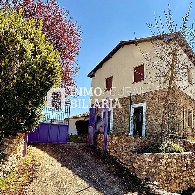 casa unifamiliar en el pueblo de Erentxun - 1