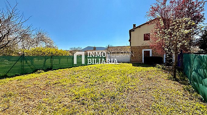 casa unifamiliar en el pueblo de Erentxun