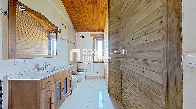 casa unifamiliar en el pueblo de Erentxun