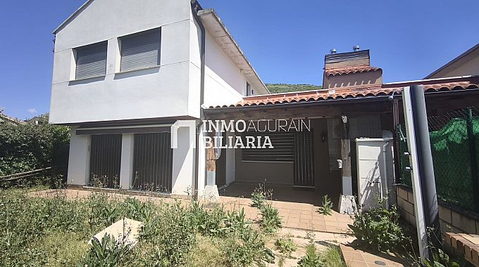 CASA UNIFAMILIAR EN SARASA