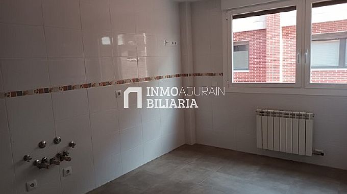 CHALET ADOSADO EN ENTRENA LA RIOJA
