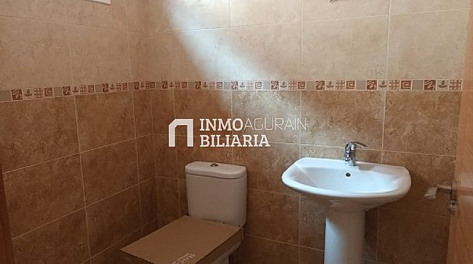 CHALET ADOSADO EN ENTRENA LA RIOJA