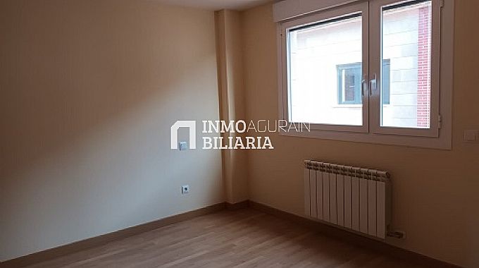 CHALET ADOSADO EN ENTRENA LA RIOJA