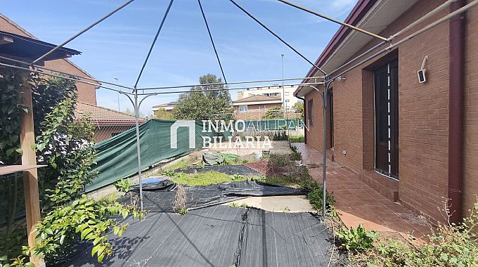 CHALET ADOSADO EN ORKOIEN